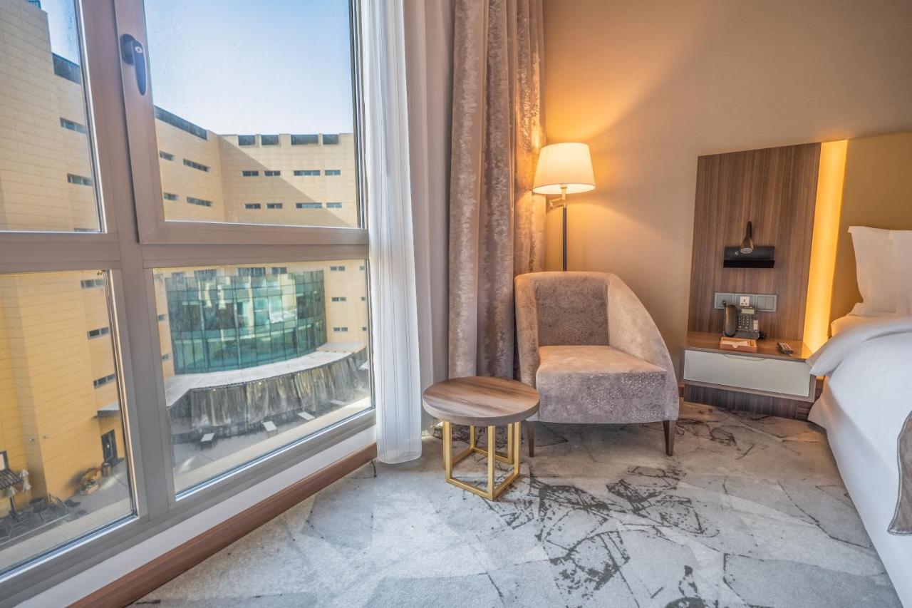 Grand Millennium Al Seef Basra Exteriér fotografie